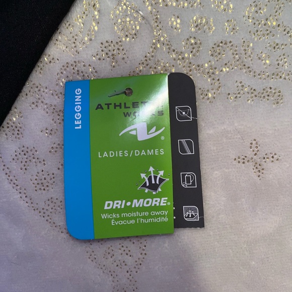 Black athletic works leggings, Size small, Brand new with tags - Picture 3 of 5